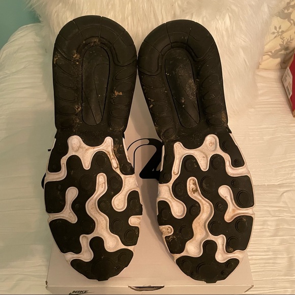 Nike Air Max 270 React (Geometric Abstract) Men’s 9.5, fits women’s 11 - Picture 5 of 7